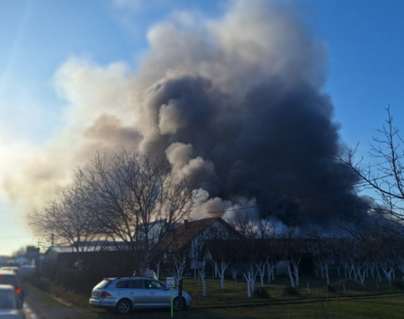Veliki požar u naselju Bukvik kod Brčkog, ima povrijeđenih (VIDEO)