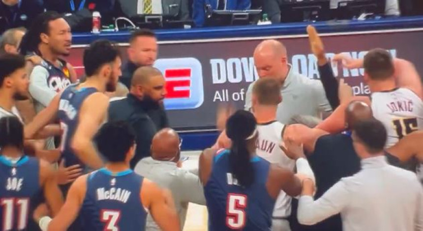 Јокић побјеснио, озбиљно се закувало на терену (ВИДЕО)