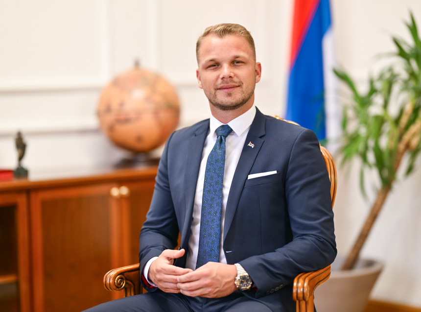 "Politička prava se moraju čuvati mudrom politikom"