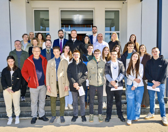 Banjaluka pomaže stipendiranje darovitih učenika