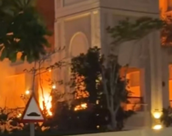 Novi napad na Dubai, gori luksuzan hotel (video)