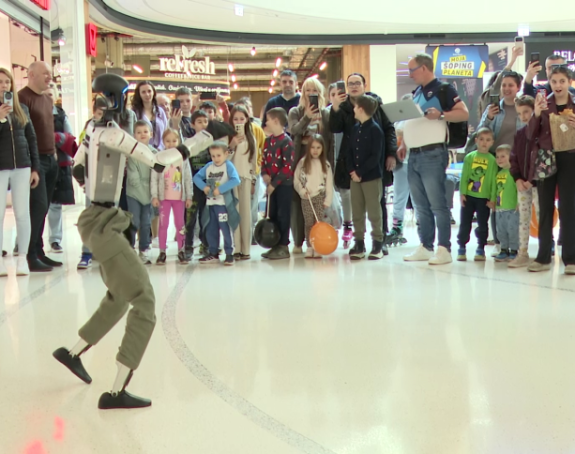 Humanoidni robot Robi vještinama zadivio posjetioce