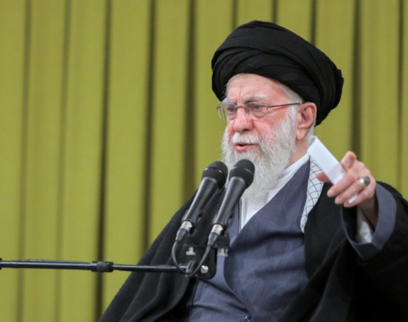 Ajatolah Ali Hamnei ubijen u napadu SAD i Izraela