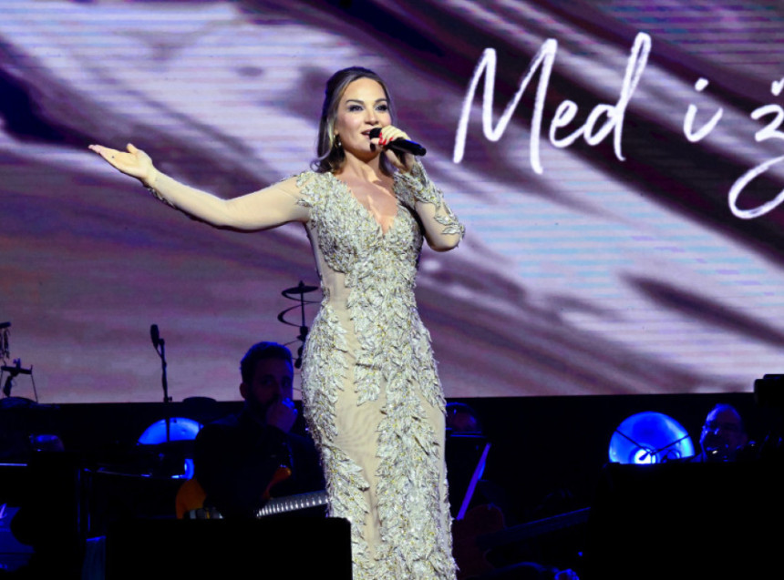 Након указане помоћи, пјевачица се осјећа добро