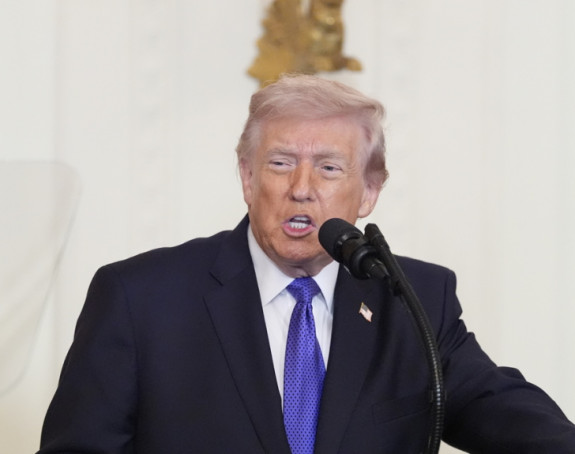 Tramp: Razbijamo Iran, novi veliki talas tek dolazi!