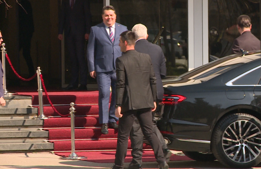 Андрија Мандић због америчких лобиста стигао у Бањалуку?!