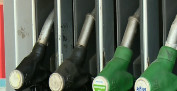 Пумпе у Српској ограничиле количину куповине горива