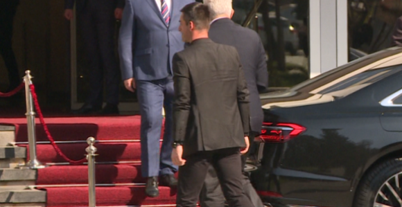 Andrija Mandić zbog američkih lobista stigao u Banjaluku?!