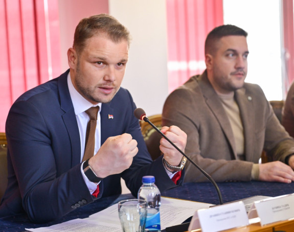 Donijeti zakon o zabrani promovisanja fašizma