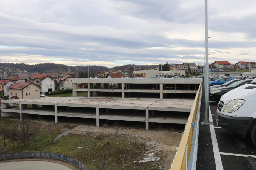 Гаража УКЦ-а чека расплет спора од 16 милиона КМ