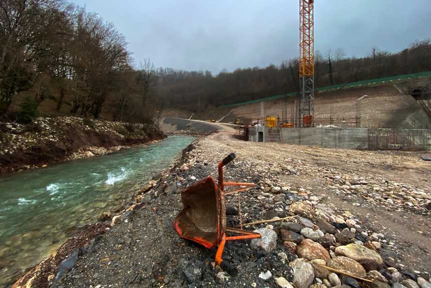 Милиони за непостојеће хидроелектране - Ко је извукао велики новац?!