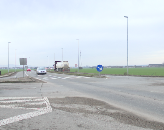 Gdje su pare: Vozači u BiH dali 18 MILIJARDI maraka, a putevi među najgorim u Evropi