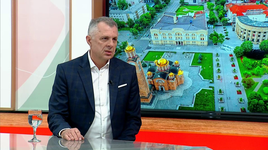 Umjesto da pomogne, Vlada spava, a premijer se ponaša kao predsjednik lovačkog udruženja!