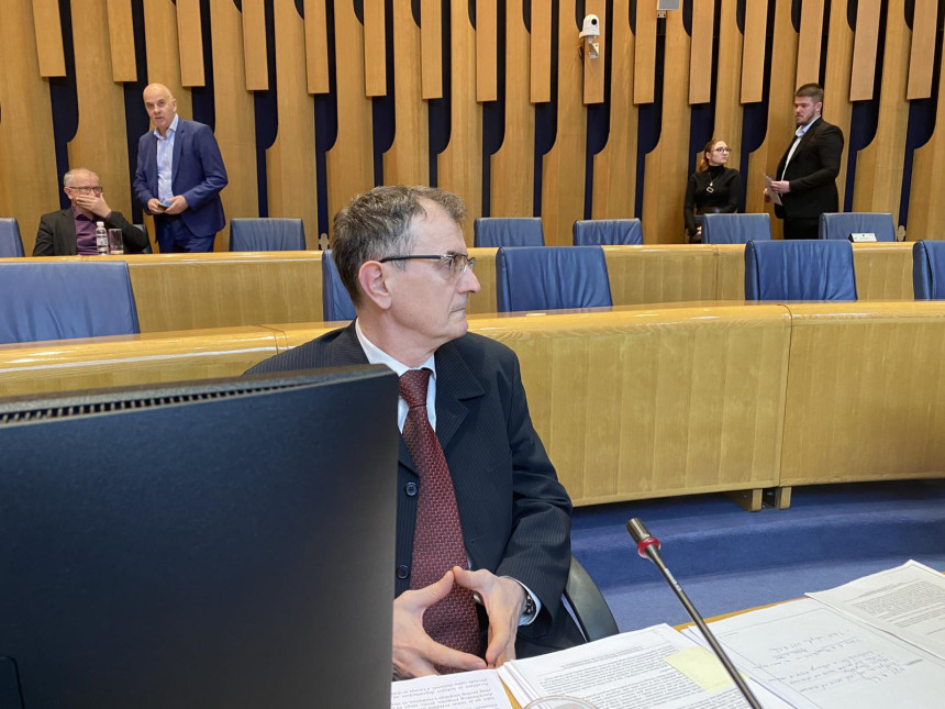 "УИО БиХ је легло корупције, тужиоци штите криминалце"