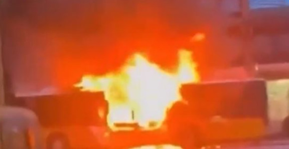 Швајцарска: Пожар у аутобусу, најмање шест људи погинуло