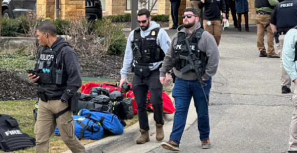 SAD: Pucnjava kod sinagoge u Mičigenu, policija na terenu