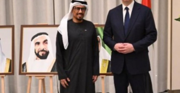 Вучић присуствовао на ифтар вечери у Амбасади УАЕ