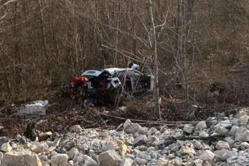 Vozilo iz BiH u provaliji: Povrijeđeni roditelji i beba