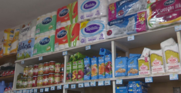 Људи гомилају храну, потрепштине и гориво - бојимо ли се рата?