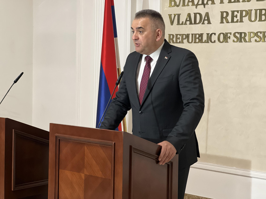 Pala ponovo Vlada Republike Srpske, Savo Minić podnio ostavku