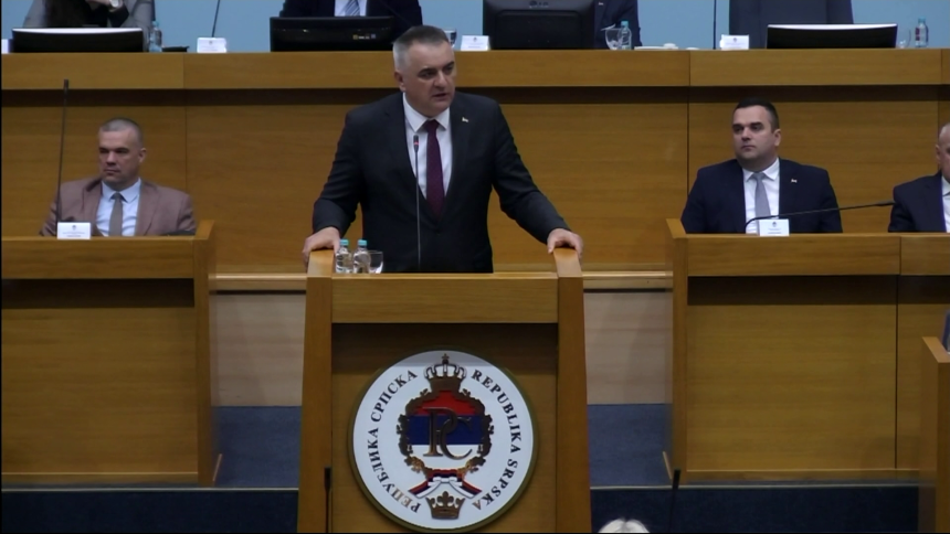 Колико пута треба да падне Минићева влада да би била легална?