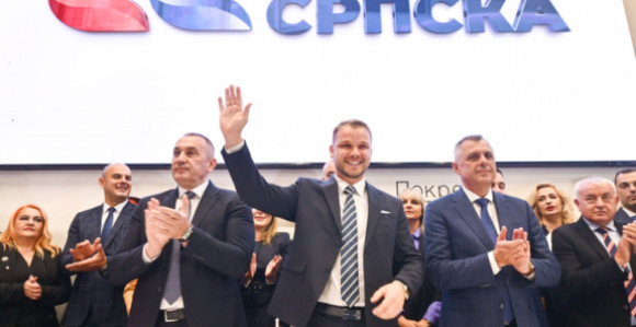 ПСС: Људи, играте се са институцијама Републике Српске