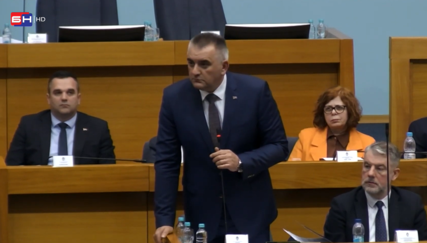 Minić otkrio kako je kum sa porodicom Dodik (VIDEO)