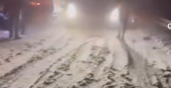 Kamioni zaglavljeni: Otežan saobraćaj preko Romanije