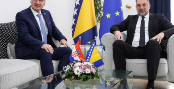 Конаковић и Грлић Радман разговарали и о превозницима