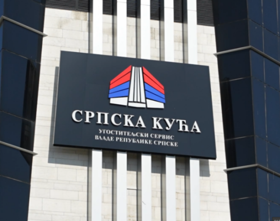 Minić impresioniran Srpskom kućom u distriktu Brčkom