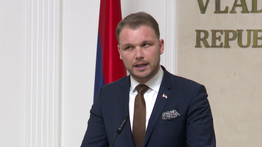 Многе земље штите грађане, а код нас СНСД све блокира