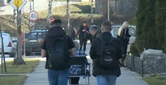 Srpska ima ispod 900.000 ljudi: Sve je manje brakova i djece, do prvog stana teško doći