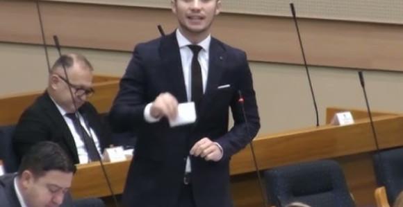 Кресојевић: У лажи су кратке ноге, Минићу, одржи ријеч и иди!