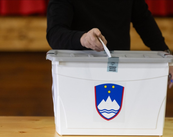 Slovenci danas glasaju o novom sastavu parlamenta