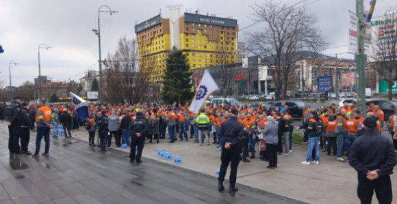Protest radnika Nove željezare: Zaštitite domaću proizvodnju