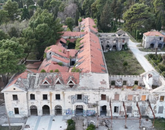 Simbol Jugoslavije srušen do temelja: Nestali Titovi hoteli