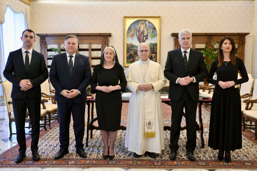 Krišto i Čović kod pape: Pozvali ga da posjeti BiH i Mostar