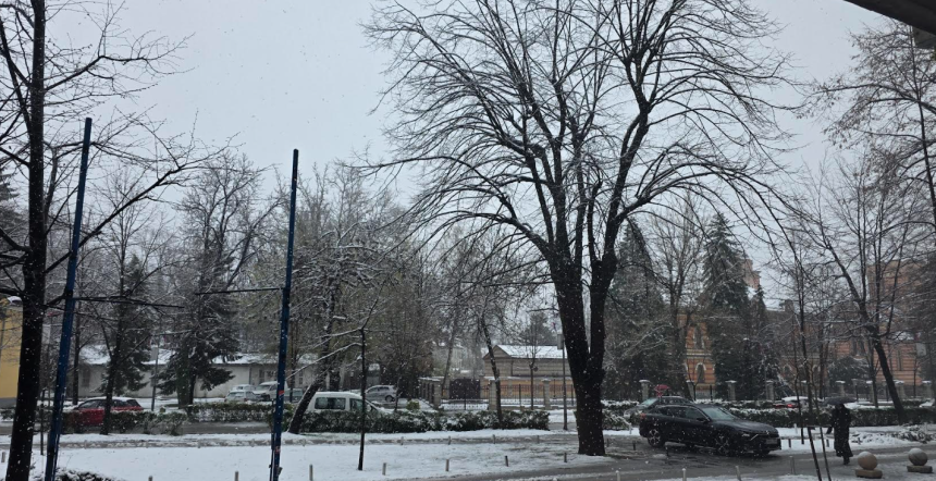 Издато упозорење у БиХ због јаког вјетра, кише и снијега