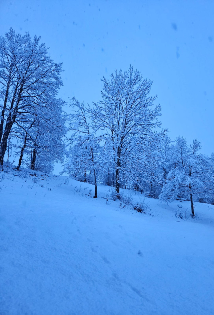 Gdje je do jutros palo više od pola metra snijega