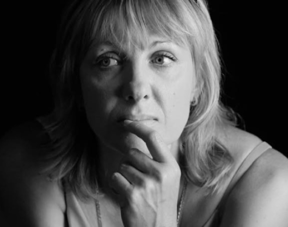 Ovo je glumica koja glumi baba Vangu