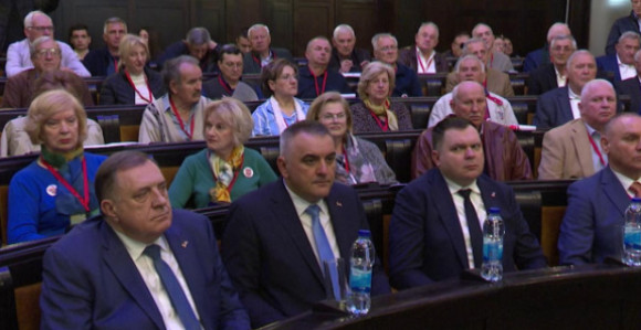 Додик: Праве патриоте иду у АПС, а лажне ће у апс због покушаја пљачке!