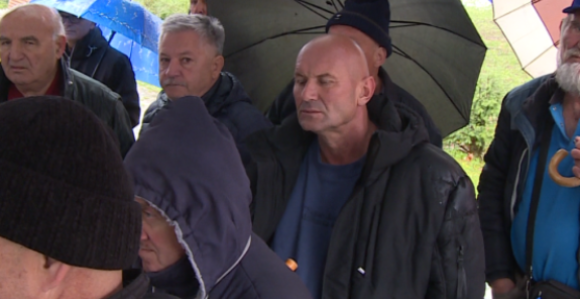 Борци огорчени: Срамота 4,5 марке за мјесец у рату