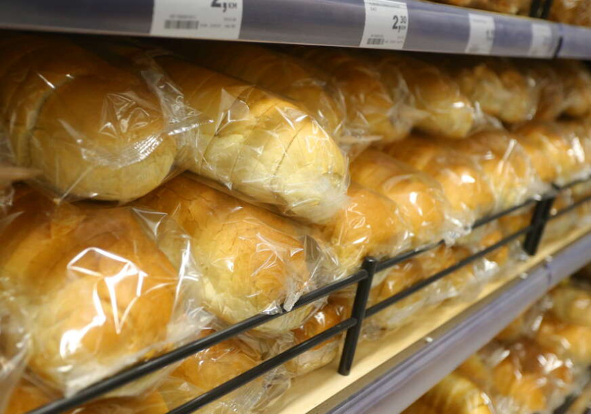 Povećane plate, idu i poskupljenja