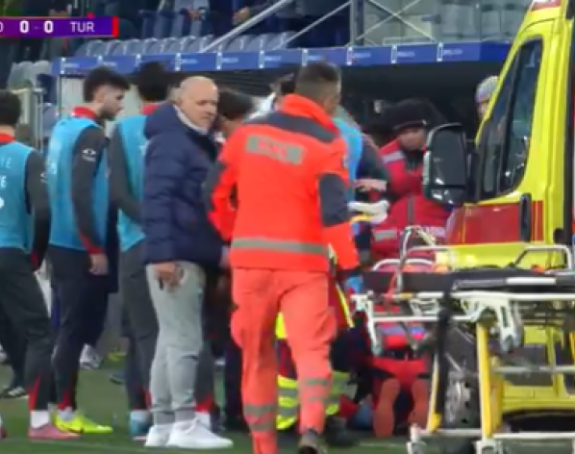 Drama na meču Hrvatske: Srušio se selektor (VIDEO)