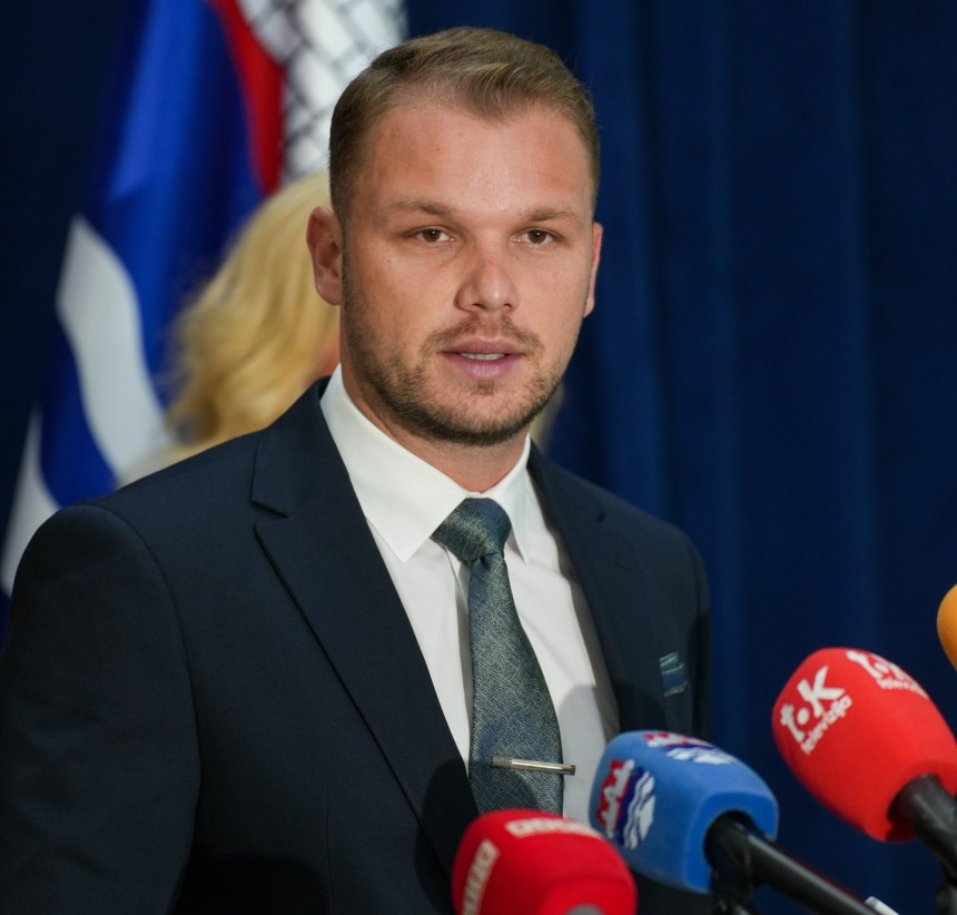 SNSD je nepogoda koja godinama pustoši Srpsku