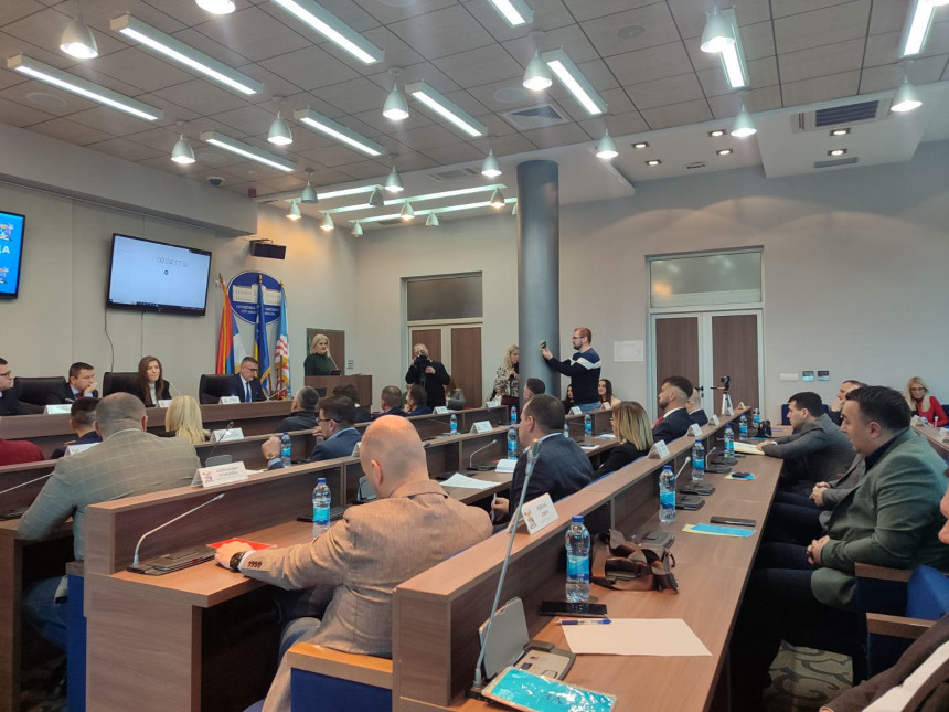 Вербални сукоб на градској скупштини у Бијељини