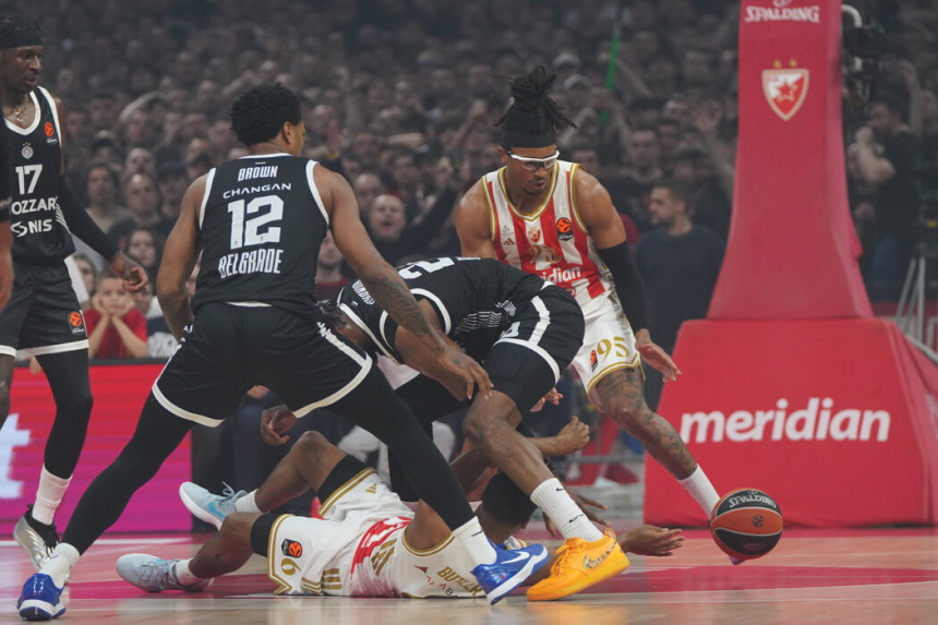 Партизан други пут у сезони побиједио Звезду у Евролиги