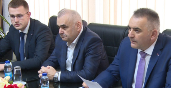 Зворник: Изборна година покреће нова обећања власти