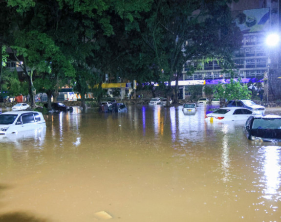Urušio se most na putu, poplave u više regiona u Italiji