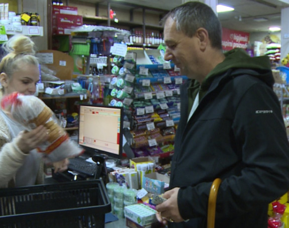 Građani RS zbog visokih cijena spas pronalaze u Srbiji